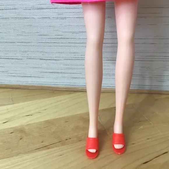 MIMI World Korean Fashion Doll - Picture 4 of 14